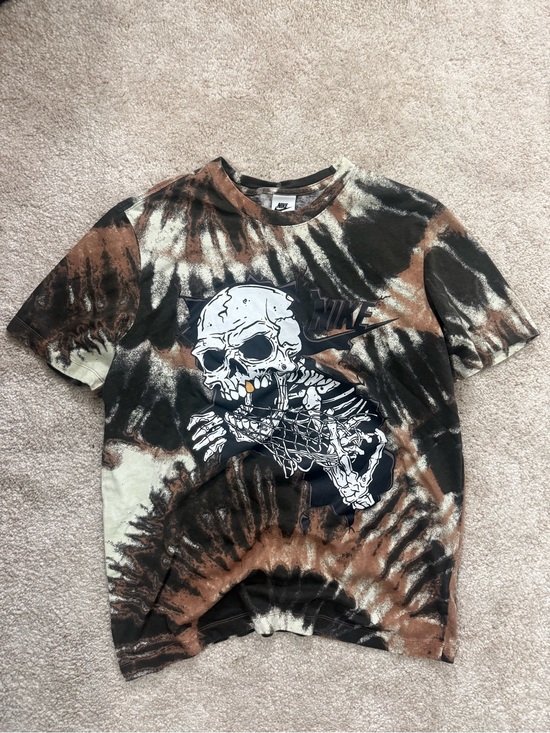 Nike Other - Nike Brown Tie-Dye Graphic Tee